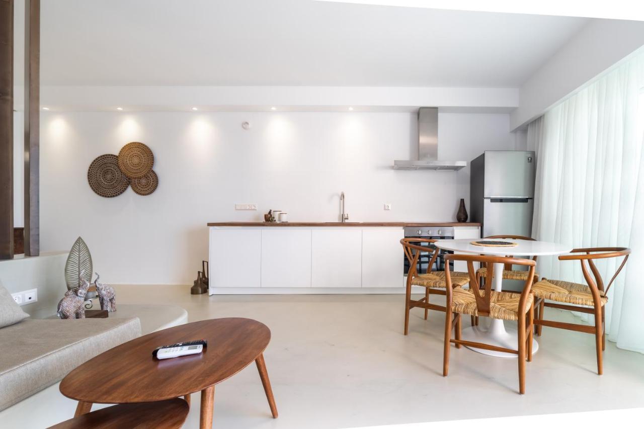 Wave, An Idyllic Seafront Suite By Nirousuites Kokkini Hani Exteriör bild