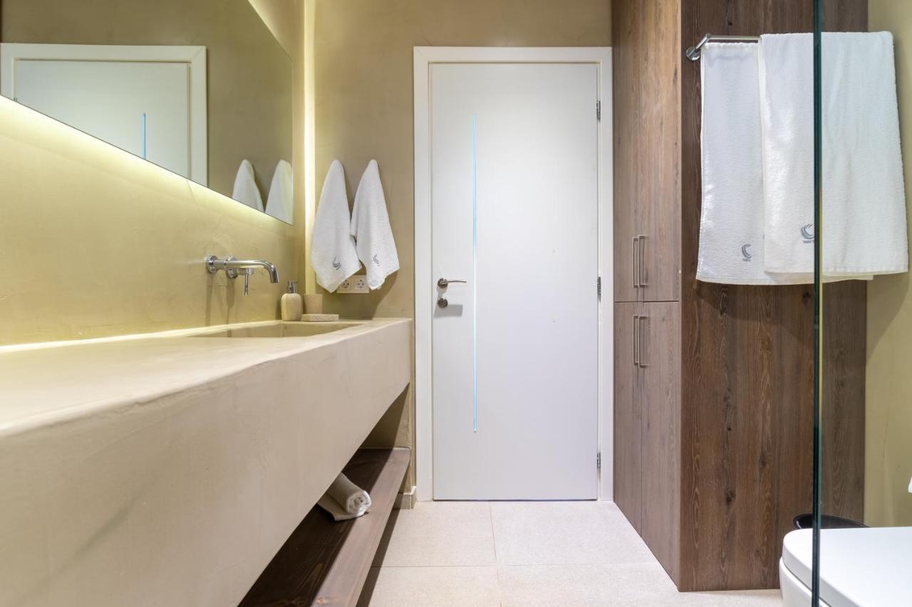 Wave, An Idyllic Seafront Suite By Nirousuites Kokkini Hani Exteriör bild