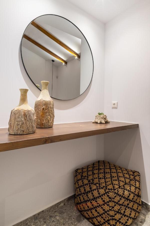 Wave, An Idyllic Seafront Suite By Nirousuites Kokkini Hani Exteriör bild