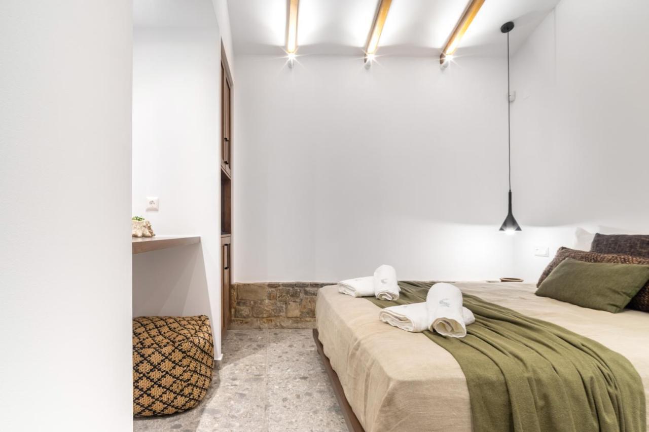 Wave, An Idyllic Seafront Suite By Nirousuites Kokkini Hani Exteriör bild